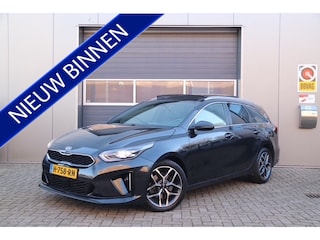 Kia Ceed 1.4 T-GDI GT-Line Automaat, Stoel & Stuurverwarmd, Pano, Camera