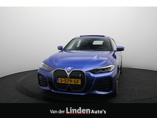 BMW i4 eDrive40 High Executive M Sport 84 kWh SOH 96,8% | Live Cockpit Plus | Schuif\Kanteldak | Head-Up Display | Leer