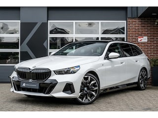 BMW 520i M Sport | Panorama | Bowers & Wilkins | Head-Up | 360° | 21 Inch | Driving Ass. Plus | Trekhaak |