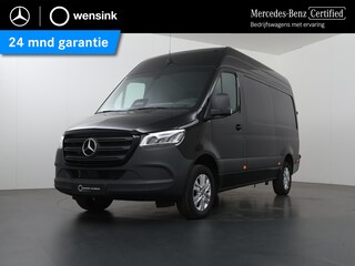 Mercedes-Benz Sprinter 319 CDI 190 PK | L2 H2 | AUTOMAAT | PRO | LED | KUNSTLEDER ZWART BEKLEDING | CAMERA | BETIMMERDE LAADRUIMTE | CARPLAY EN ANDROID AUTO | CRUISE | AIRCO | 17" LICHTMETALEN VELGEN | LUCHTGEVEERDE BESTUURDERSSTOEL