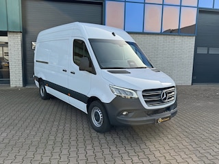 Mercedes-Benz Sprinter 319 L2H2 2x Schuifdeur BPM vrij Distronic Digitale spiegel Smartphone integratie Stuurwiel verwarming Winterpakket 9G-Tronic Mbux LED High Performance Ahw gewicht 3.5T