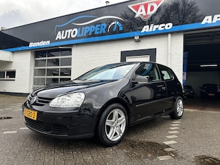 Volkswagen Golf 1.4 TSI Trendline /Nieuwe apk bij aflevering/2 dinn radio/All Season banden/Lm velgen/camera/Trekhaak