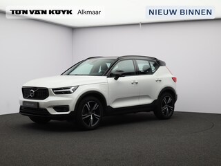 Volvo XC40 1.5 T5 Twin Engine R-Design / Trekhaak / Pano. dak / 360 camera / Stoel-, Stuurwiel- & Achterbankverwarming /  Elektr. stoelverstelling / Harman Kardon Audio / BLIS