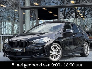 BMW 118i Business Edition Automaat 136PK | M-Sport | Panoramadak | Navigatie | Achteruitrijcamera | Stoelverwarming