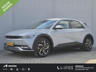 Hyundai Ioniq 5 Style 77.4 kWh Automaat / Fabrieksgarantie tot 05-2030 / Accu SOH 100% / Warmtepomp / CCS snellader / WLTP 507 km / Trekhaak vast / All season banden / Achteruitrijcamera / Trekgewicht 1600 kg / Apple Carplay Android Auto / Keyless Entry/Start /