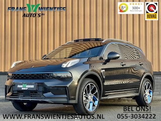 Lynk & Co 01 1.5 | Zwarte Hemel | Panoramadak | Achteruitrijcamera | Adaptive Cruise Control | Keyless | Elektrische Bestuurdersstoel + Geheugen | Parkeersensoren | Apple Carplay | Android Auto |