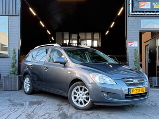 Kia Ceed Cee'd Sporty Wagon 1.6 X-clusive|AUTOMAAT|Airco|PDC|APK