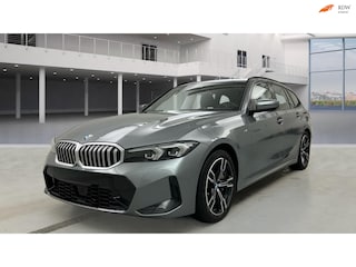 BMW 3-serie Touring 330i xDrive M SPORT|Automaat|LED|Camera|Navi|Sfeerverlichting|HIFI|Alarm|19inch