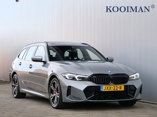 BMW 3-serie Touring 330e 292 Pk Automaat M Sportpakket Pro Schuifdak / Apple Carplay / Head-Up / Keyless