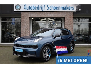 Lynk & Co 01 1.5 MY23! 6.6Kwh ZWARTE-HEMEL ROLHOES MY23 360-CAMERA PANO/SCHUIF INFINITY DAB NAVI CARPLAY STOELVERWARMING ELEK.ACHTERKLEP 20"LMV