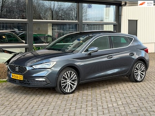 Seat Leon 2.0 TDI Style Business Intense Pano Apple carplay APK !!