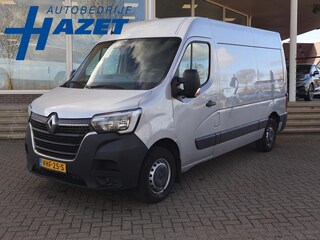 Renault Master T35 2.3 dCi 150 PK AUTOMAAT L2H2 + CARPLAY | CAMERA | 2500 KG TREKHAAK | CRUISE | NAVIGATIE