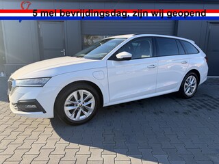 Skoda Octavia Combi 1.4 TSI iV PHEV Sportline Bj 2022,Navi,18inch,Cruise,Pdc 204pk