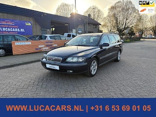 Volvo V70 2.4 T Comfort Line 2X SLEUTEL + BOEKJES!