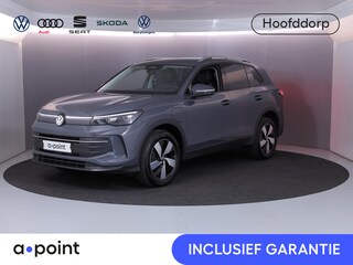 Volkswagen Tiguan 1.5 eHybrid Life Edition 204 pk Automaat (DSG) | Verlengde garantie | Navigatie | Parkeersensoren (Park assist) | Achteruitrijcamera | Stoelverwarming |