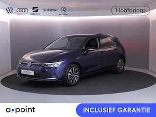 Volkswagen Golf 1.0 eTSI Life Active 110 pk Automaat (DSG) | Verlengde garantie | Navigatie | Parkeersensoren | Achteruitrijcamera | Autom. airco (3 zones) | Stoelverwarming |