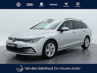 Volkswagen Golf Variant 1.0 TSI 110pk Life / Navigatie / Parkeersensoren / Trekhaak