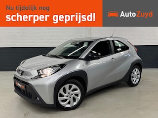 Toyota Aygo 1.0 VVT-i MT Play / Carplay / Camera / ACC / Stoelverwarming
