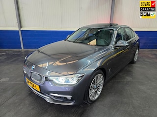 BMW 330e Luxury Edition