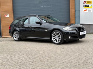 BMW 3-serie Touring 318i Business Line
