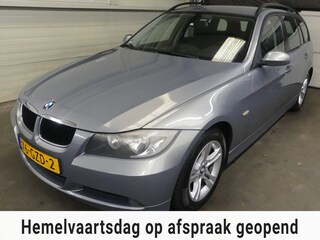 BMW 3-serie Touring 318i Business Line - Trekhaak - Cruise Control