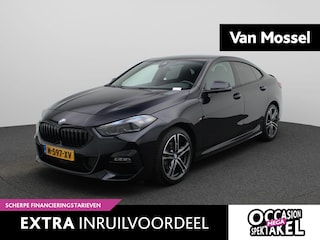 BMW 218i Business Edition AUTOMAAT | NAVIGATIE | PDC | APPLE CARPLAY | CRUISE | CLIMA | M-PAKKET EXTERIEUR & INTERIEUR | ALCANTARA BEKLEDING | SPORTSTOELEN | M-VELGEN | 12 MAANDEN BOVAG GARANTIE |