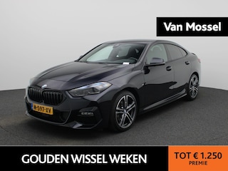 BMW 218i Business Edition AUTOMAAT | NAVIGATIE | PDC | APPLE CARPLAY | CRUISE | CLIMA | M-PAKKET EXTERIEUR & INTERIEUR | ALCANTARA BEKLEDING | SPORTSTOELEN | M-VELGEN | 12 MAANDEN BOVAG GARANTIE |