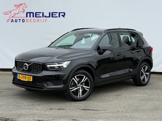Volvo XC40 2.0 T4 R-Design LED | Clima | Adap Cruise | Stoel + Stuurverwarming | Camera | Navigatie | Trekhaak | Automaat !!