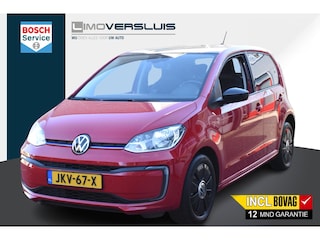 Volkswagen Up Style Sport | All-seasons | Stoelverwarming | Camera | 12 mnd BOVAG garantie | Whatsapp 06-53188999