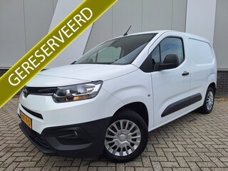 Toyota Proace City 1.5 D-4D Professional Automaat 130pk Trekhaak PDC v+a Dode hoek detectie Navi Cam