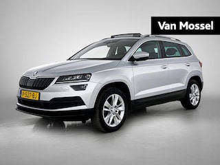 Skoda Karoq 1.5 TSI ACT Business Edition Plus 150 PK | Automaat | Elektrisch Panoramadak | Trekhaak inklapbaar | Cruise Control | Climate Control | Stoelverwarming | Achteruitrij Camera | Navigatie |
