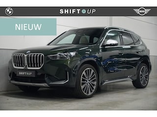 BMW X1 sDrive18i Panoramadak | Harman Kardon | Head Up | Stuurverwarming