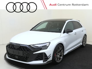 Audi A3 Sportback quattro competition limited nr. 594 | Lak Gletsjerwit mat Exclusive | RS schaalstoelen exclusive | Panoramadak | Head-up Display | Carbon dakspoiler  |