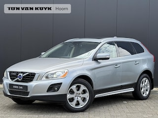 Volvo XC60 3.0 T6 AWD Summum / Summum / Pan dak / Standkachel / Gelaagd glas / Alarm / Adap. Cruise /