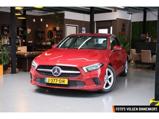 Mercedes-Benz A-klasse 180 Business Solution AMG | Leder | 1e eig