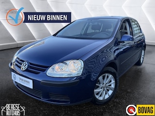 Volkswagen Golf 1.6 FSI Trendline Aut Cruise Airco Carplay