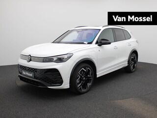Volkswagen Tiguan 1.5 eHybrid R-Line Edition 272 PK| Panoramadak | Trekhaak | Lederen Stoelen Met Geheugen | Navigatie Groot | 360 Camera | Head-Up Display | Stoelverwarming Voor & Achter