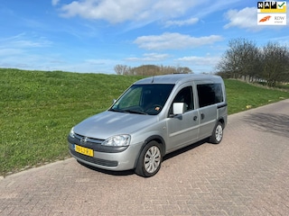 Opel Tour 1.6 Comfort Airco Benzine Elk Ramen Schuifdeur Links/Rechts