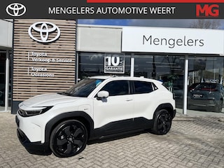 Toyota Urban Cruiser Executive 61 kWh | Nu met EXTRA INRUILVOORDEEL VAN € 1.500,-