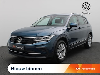 Volkswagen Tiguan 1.5 TSI Life Business 150PK DSG Trekhaak, Achteruitrijcamera, Keyless, Navi, Adaptieve Cruise Control, Stoelverwarming, Elektr. Achterklep, 17" LM Velgen