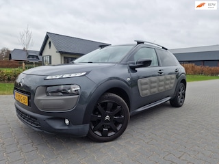 Citroën C4 Cactus 1.2 e-VTi Shine AUT PANO NAVI PSENSOR CRUISE TREKHAAK 2 X SLEUTELS