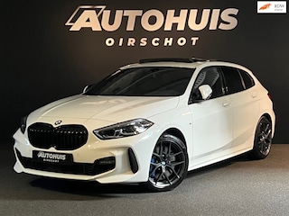 BMW 120i High Executive Edition M Pano/ Performance seats/ M Sportremsysteem/ Memoryseats/ 18"/ Camera/ Stuurverwarming