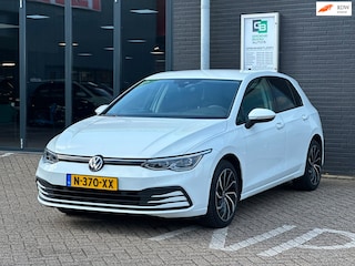 Volkswagen Golf 1.0 eTSI Life Business/DIGTAAL Cockpit/CAMERA/CARPLAY/SFEERVERLICHTING!!