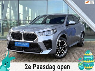 BMW X2 SDrive20i Launch Edition M sport Camera / Harman Kardon Audio / Stoel-Stuurverwarming