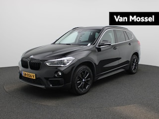 BMW X1 sDrive20i Executive AUTOMAAT | PANORAMADAK | NAVIGATIE | CAMERA | TREKHAAK