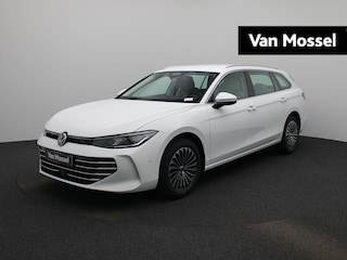 Volkswagen Passat Variant 1.5 eTSI Elegance Business | Direct leverbaar | LED Matrix koplampen | Achterklep elektrisch te openen | Keyless Access | Stoelverwarming | Stuurwielverwarming | Voorstoelen Ergo-Active