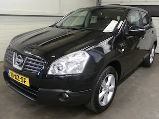 Nissan Qashqai 2.0 Tekna Pack 4WD - Cruise Control - Trekhaak - Keurig Onderhouden