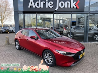 Mazda 3 2.0 e-SkyActiv-X M Hybrid 180 Comfort met Bose AUTOMAAT | LEDER | Bose AUDIO | HEAD-UP DISPLAY | APPLE CARPLAY/ANDROID AUTO | NAVIGATIE | NED.AUTO | 1e EIGENAAR | DEALER ONDERHOUDEN |