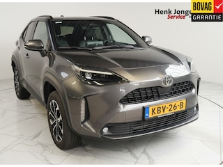 Toyota Yaris Cross 1.5 Hybrid 115 First Edition Rijklaar + Fabrieksgarantie Henk Jongen Auto's in Helmond,  al 50 jaar service zoals 't hoort!