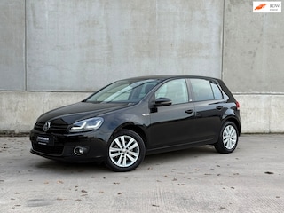 Volkswagen Golf 1.2 TSI Style, Xenon, stoelverwarming, ECC